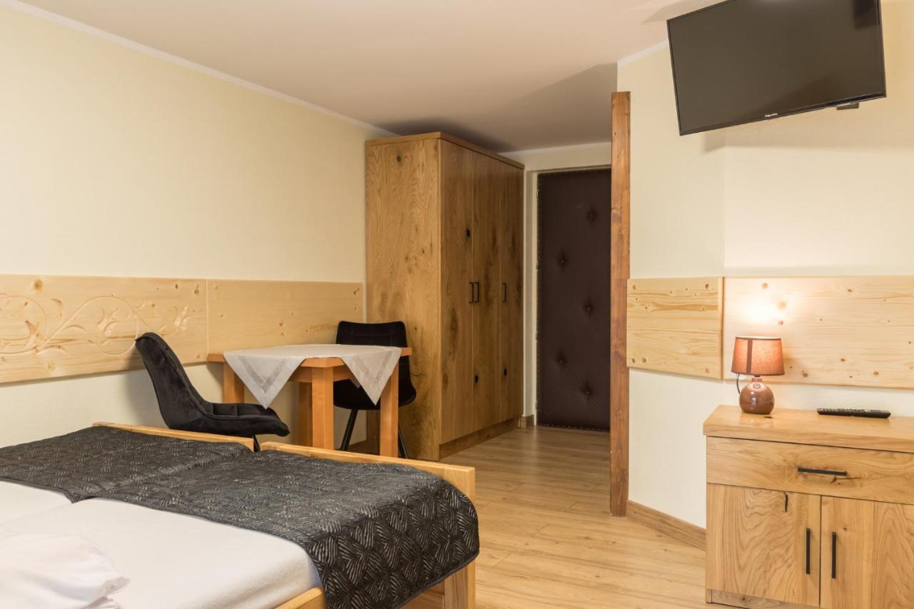 무르자시츨 Lesny Dwor B&B 외부 사진